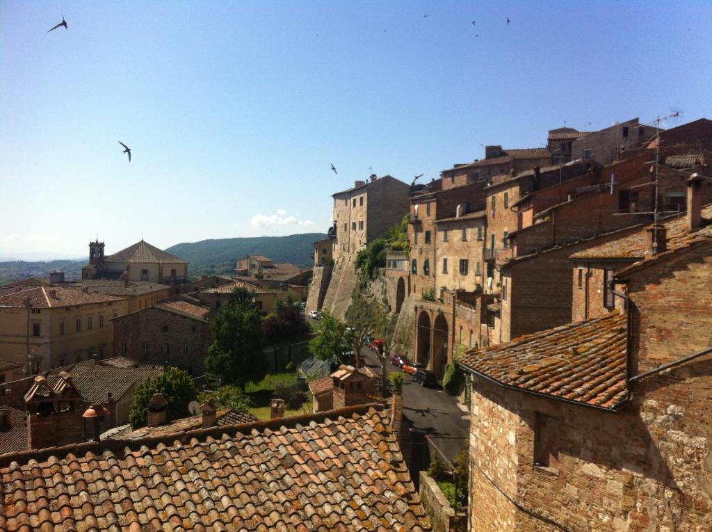 ラ ロカンダ ディ サン フランチェスコ Montepulciano Stazione エクステリア 写真